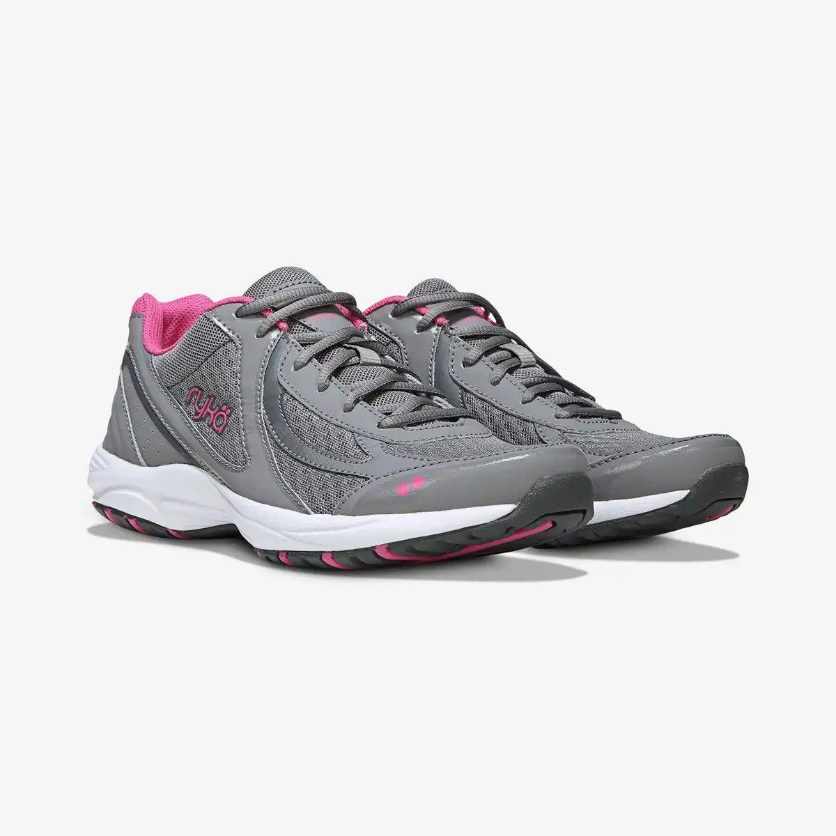 Dash 3 Walking Sneaker