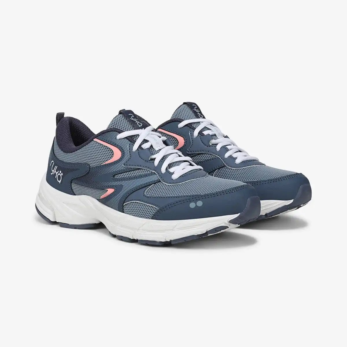 Invoke 2 Walking Sneaker